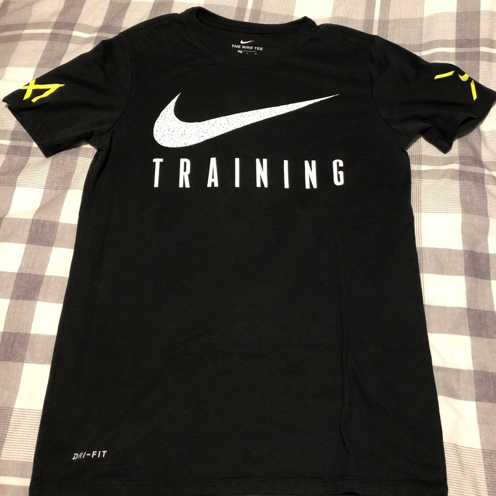 Nike Training Tee. Dri-Fit.